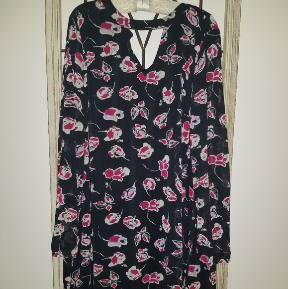 Ruff Hewn Rose Pattern Dress - Picture 2 of 2